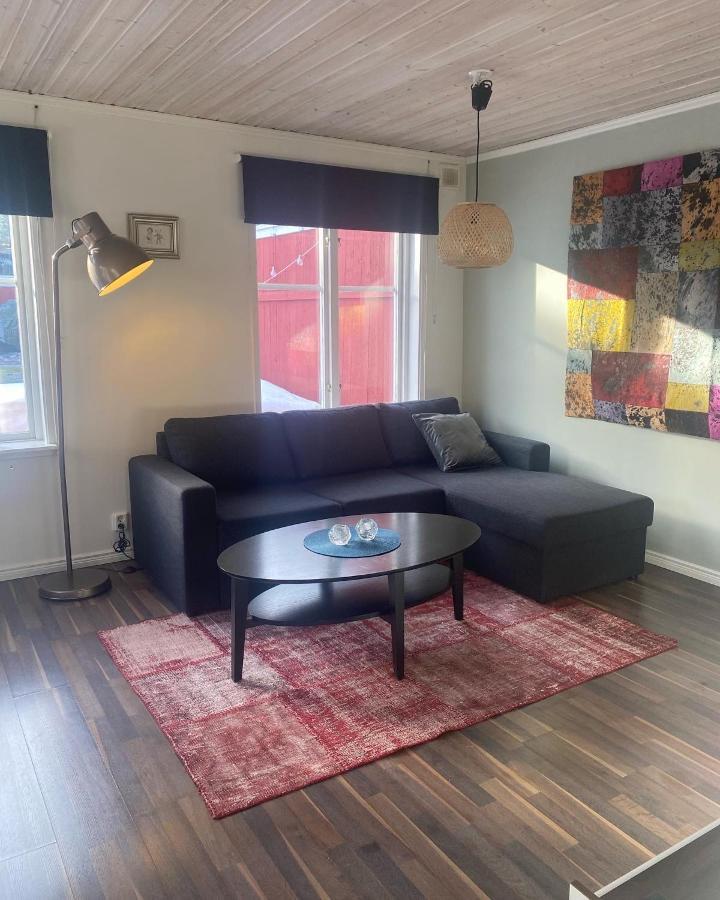 Gardshuset Mitt I Centrala Gaevle Luaran gambar